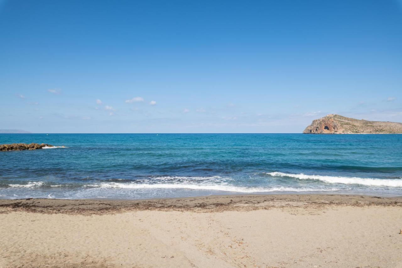 Hotel Haris On The Beach Agia Marina 외부 사진