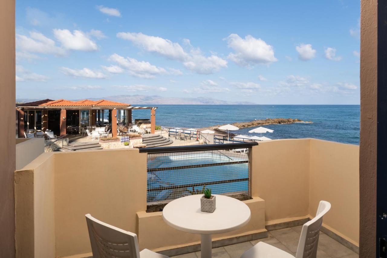 Hotel Haris On The Beach Agia Marina 외부 사진